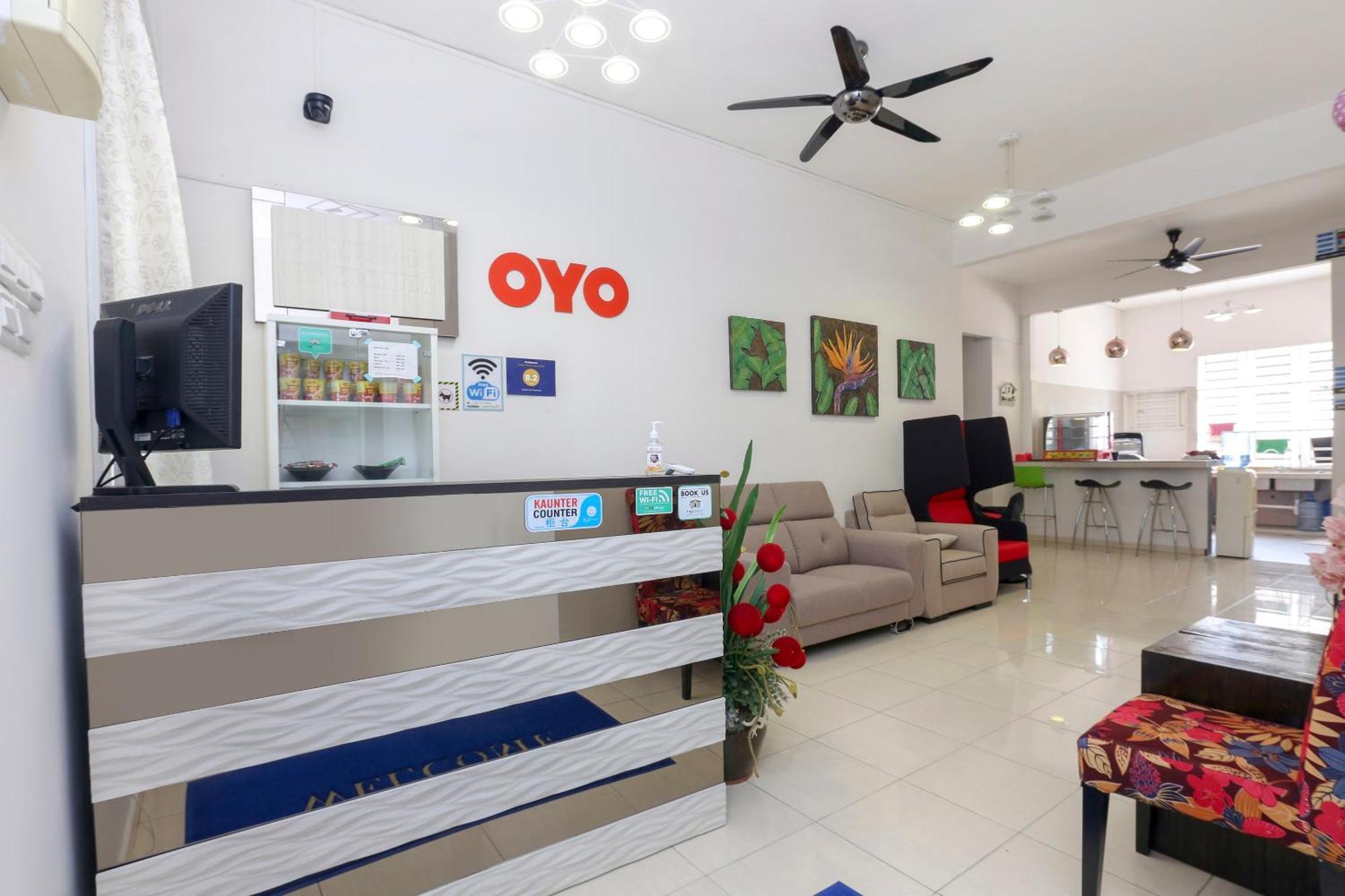 Oyo 90132 Come Inn Premium Kuala Terengganu Buitenkant foto