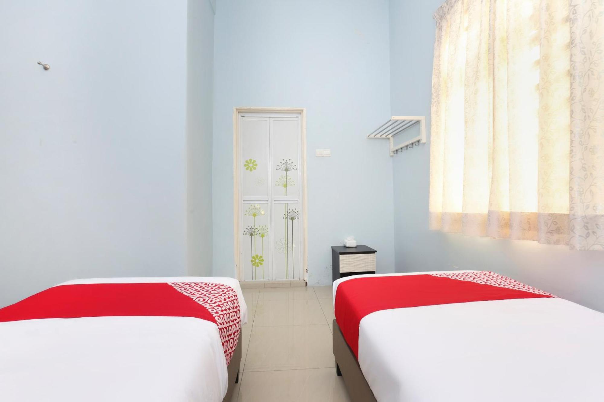 Oyo 90132 Come Inn Premium Kuala Terengganu Buitenkant foto