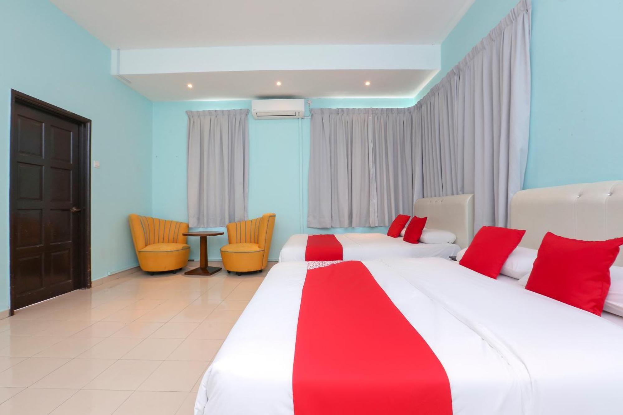 Oyo 90132 Come Inn Premium Kuala Terengganu Buitenkant foto