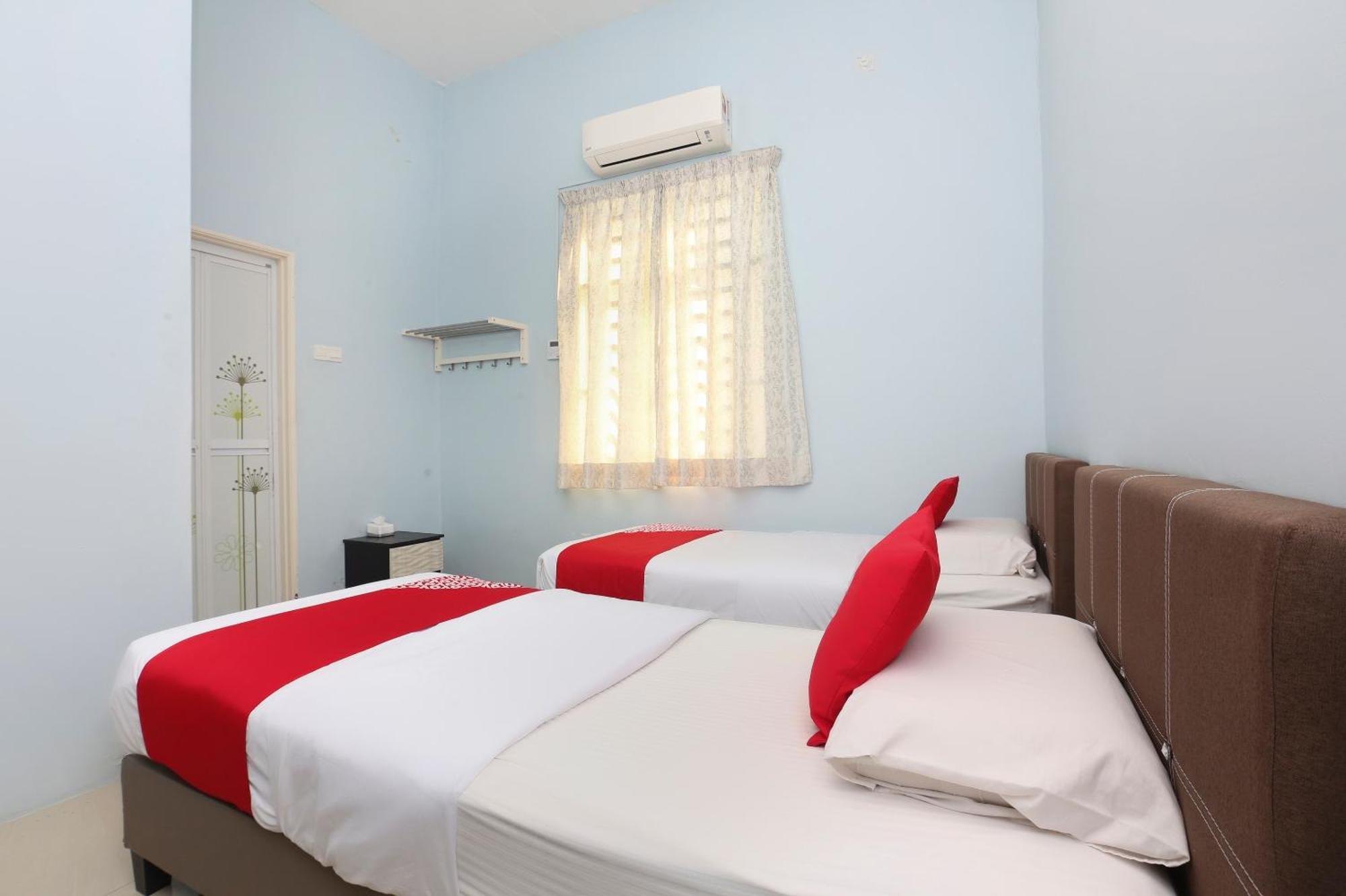 Oyo 90132 Come Inn Premium Kuala Terengganu Buitenkant foto