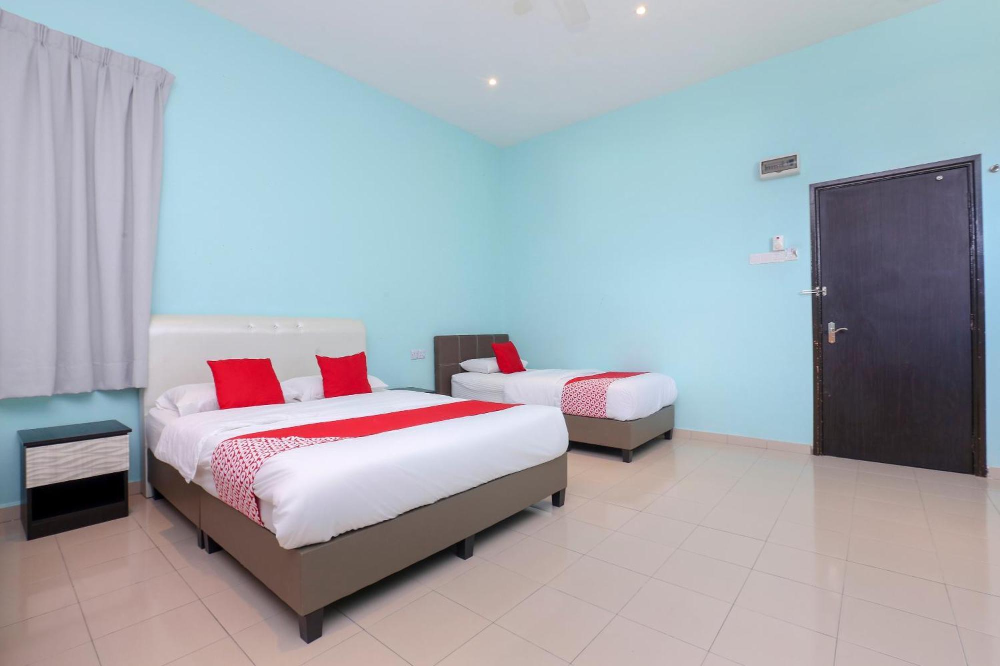 Oyo 90132 Come Inn Premium Kuala Terengganu Buitenkant foto